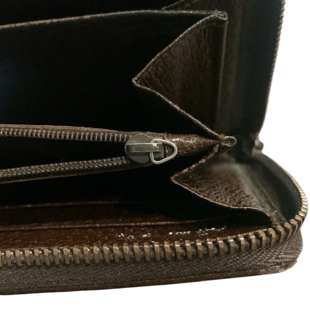 Gucci canvas and leather zip wallet